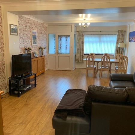 S&Ks Villa Troed-y-rhiw Luaran gambar