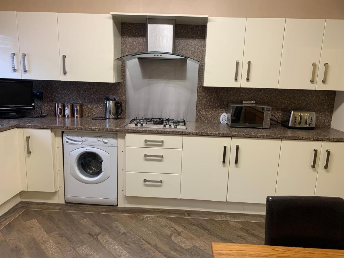 S&Ks Villa Troed-y-rhiw Luaran gambar