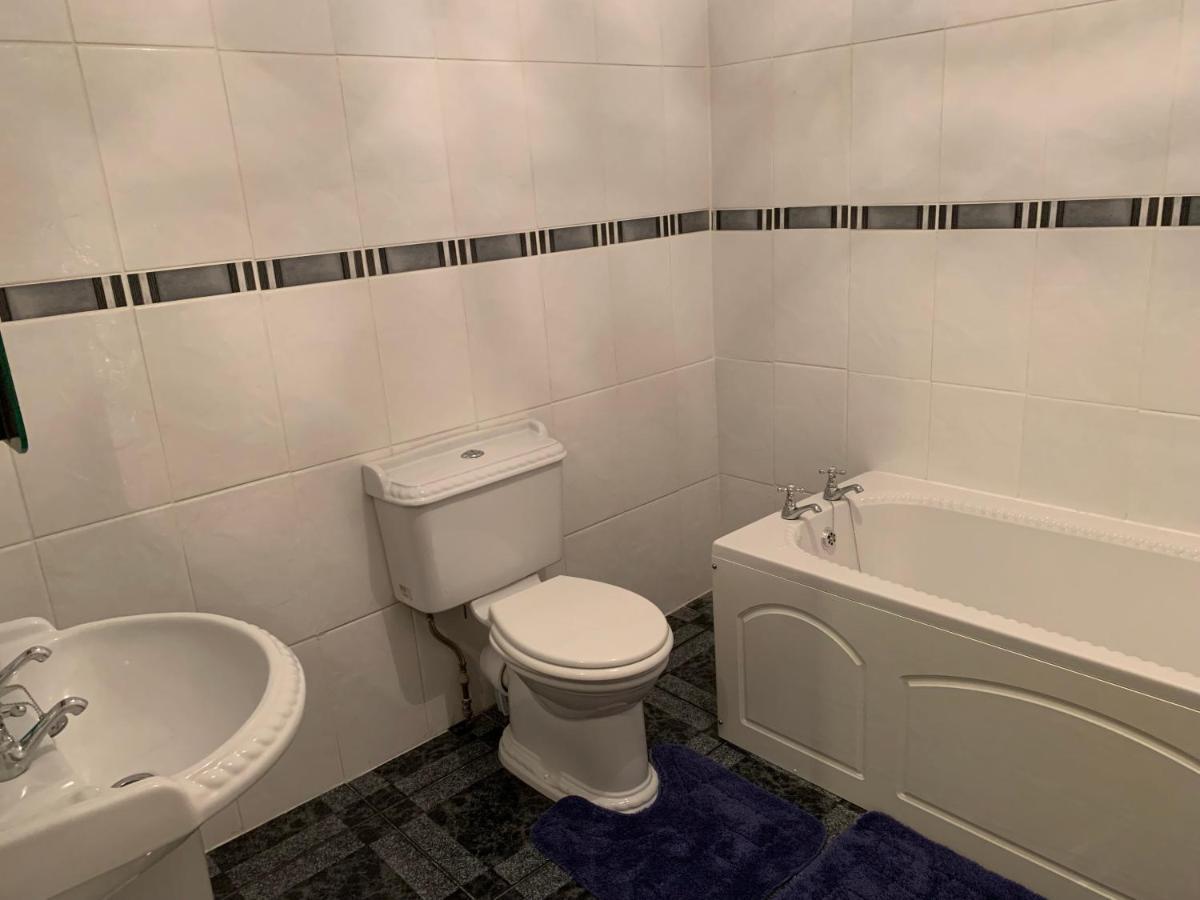 S&Ks Villa Troed-y-rhiw Luaran gambar