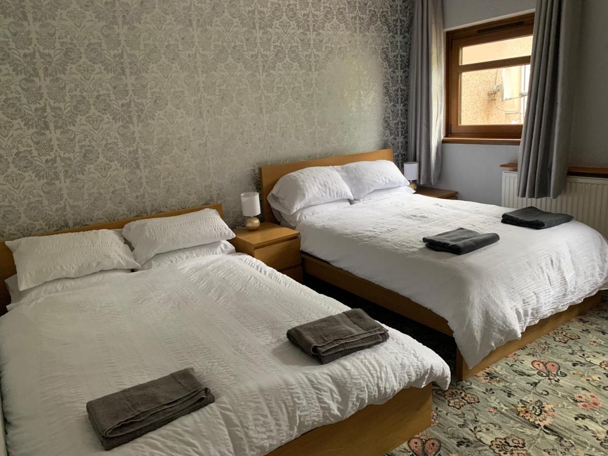 S&Ks Villa Troed-y-rhiw Luaran gambar